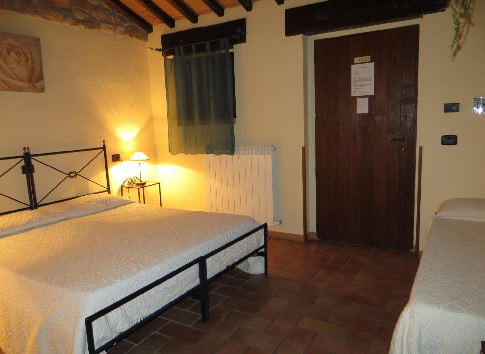 Agriturismo Casale Delle Lucrezie Todi Exterior photo