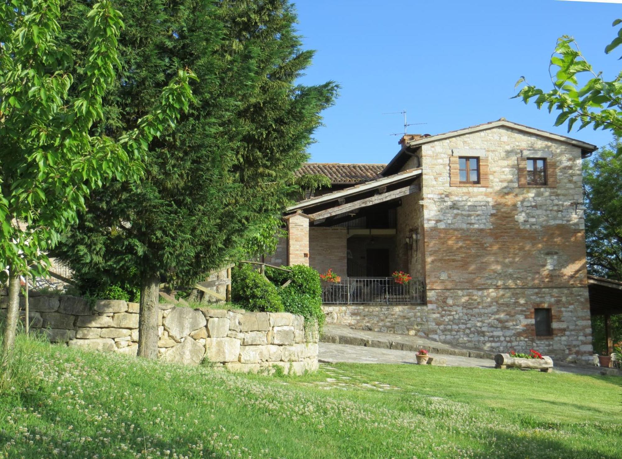 Agriturismo Casale Delle Lucrezie Todi Exterior photo